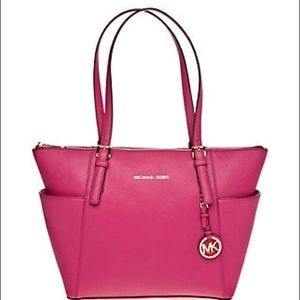 Michael Kors Jet Set Tote
